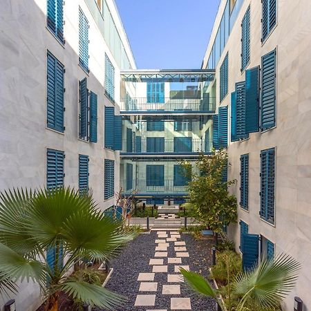 Acogedor Apartamento Junto A La Catedral By Rent Me Malaga Exterior photo